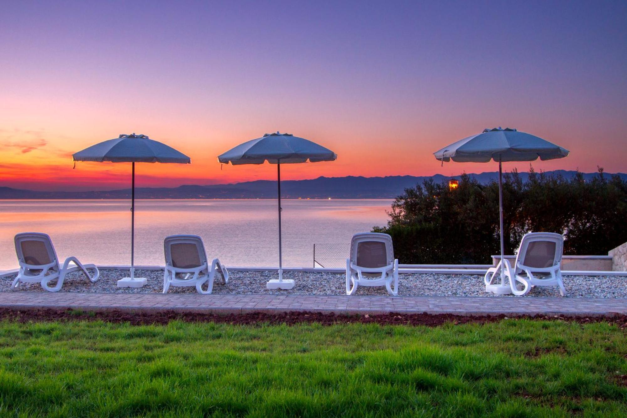 Luxury Apartments Villa Matea Malinska Exterior photo