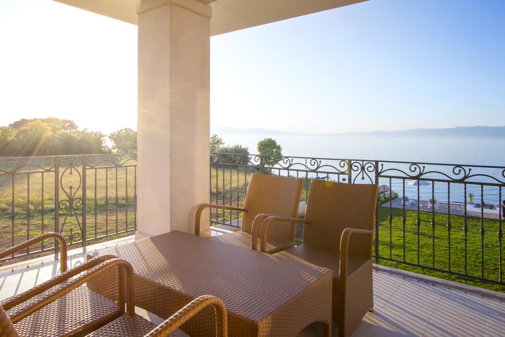Luxury Apartments Villa Matea Malinska Exterior photo